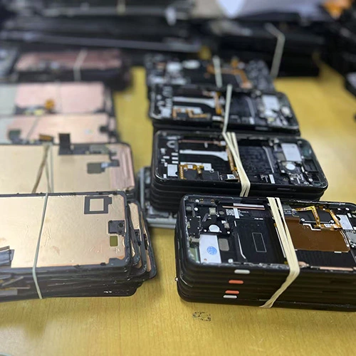 İstifadə olunmuş Samsung LCD ekranlar